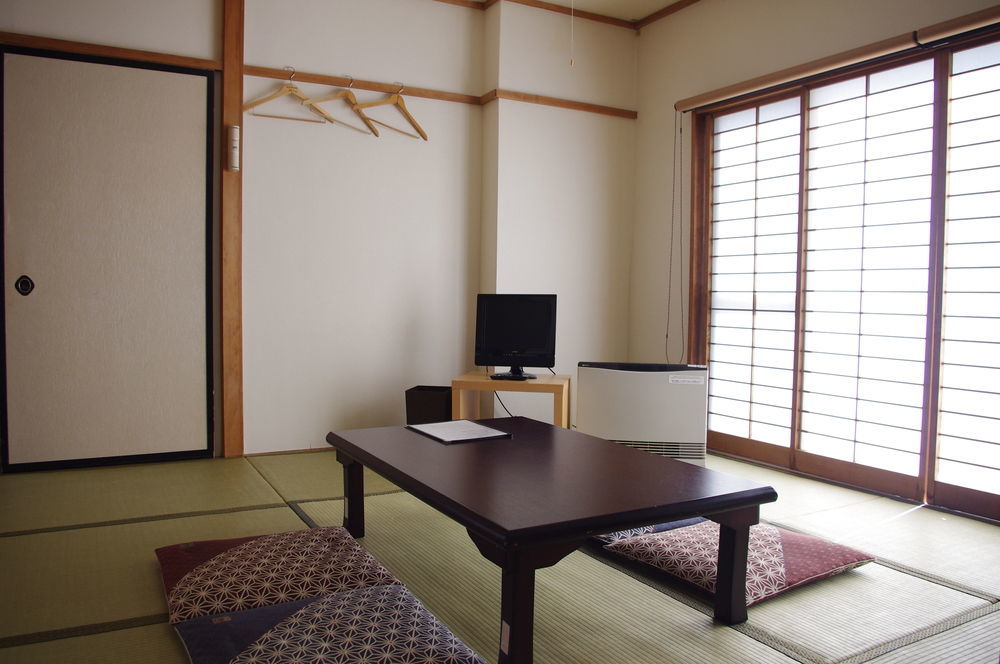 פוג'יקאוואגוצ'יקו K'S House Mtfuji -ケイズハウスmt富士- Travelers Hostel- Lake Kawaguchiko מראה חיצוני תמונה